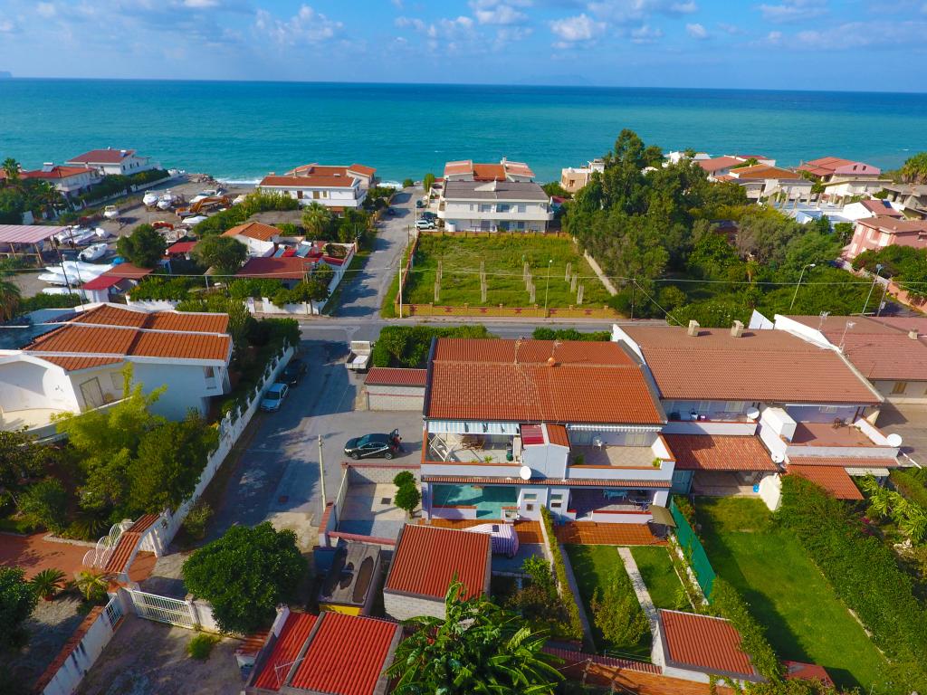 Trilocale a Terme Vigliatore Cannotta Real estate in Sicily